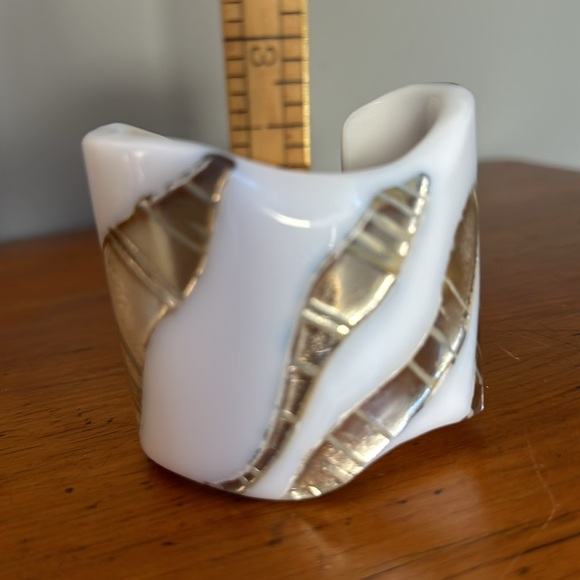 Vigneri Gold & Lucite Modernist Cuff - Picture 10 of 15